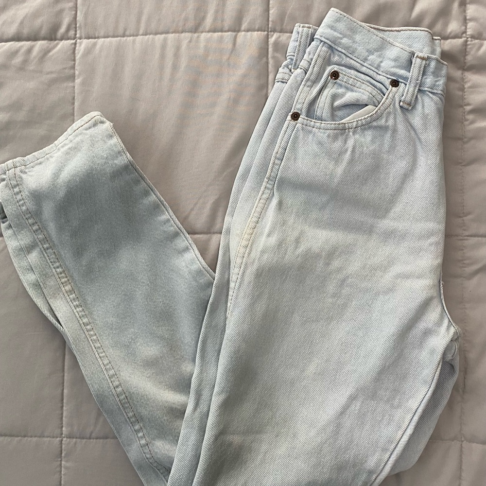 White wash jeans, mom jeans, vintage